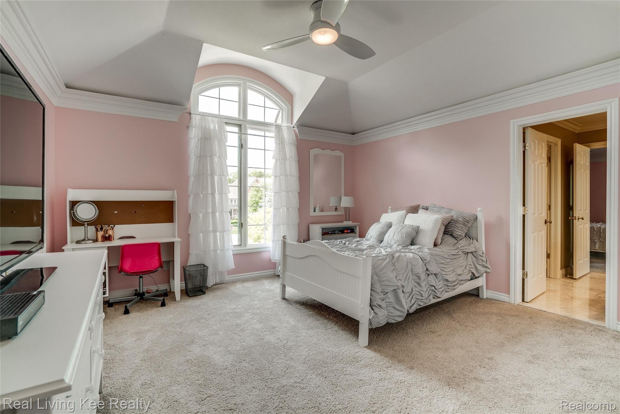 2675 Shorebrook Court Rochester, MI 48306 - Photo 62 of 98 Interiors (48 of 88).jpg