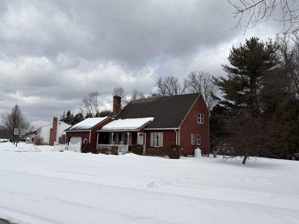 88 Country Road Agawam, MA 01001 - Photo 2 of 21