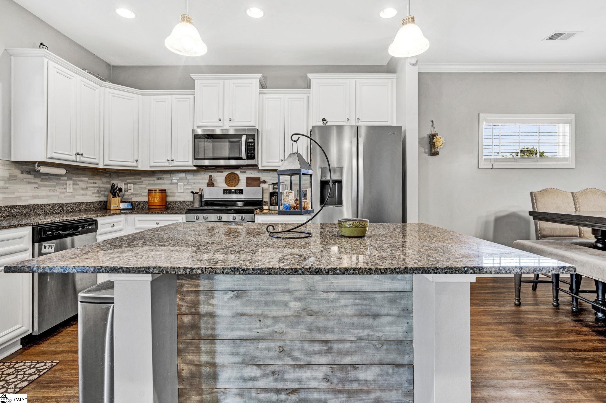 817 Camberwell Road Simpsonville, SC 29680 - Photo 8 of 43