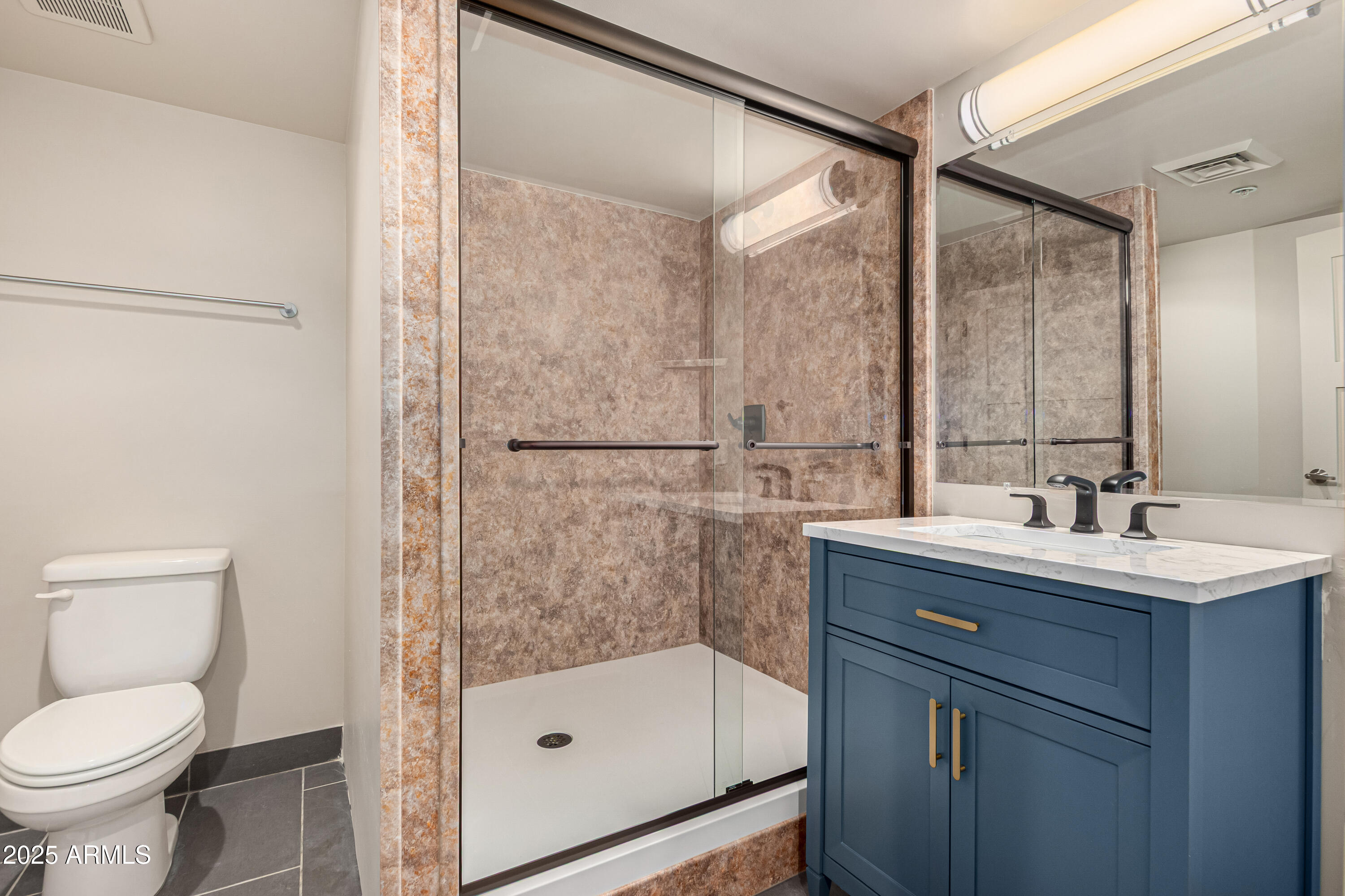 535 West Thomas Road, Unit 405 Phoenix, AZ 85013 - Photo 16 of 28 New Bath