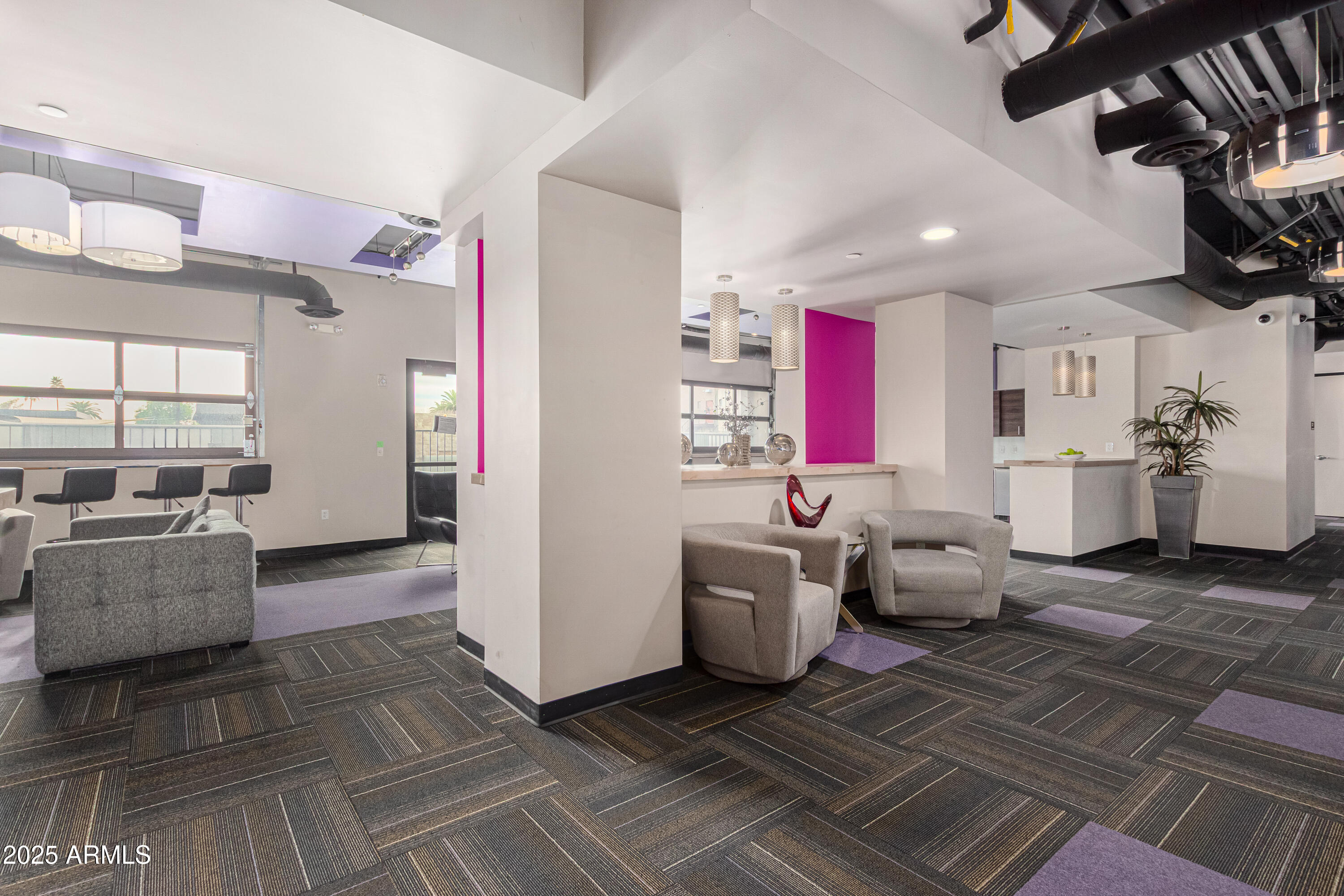 535 West Thomas Road, Unit 405 Phoenix, AZ 85013 - Photo 19 of 28 Conversation area