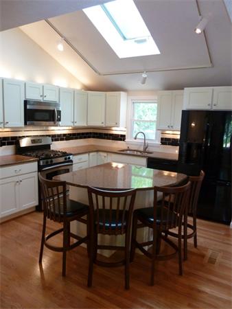 15 Old Bolton Road Hudson, MA 01749 - Photo 3 of 22 Gallery Image 3