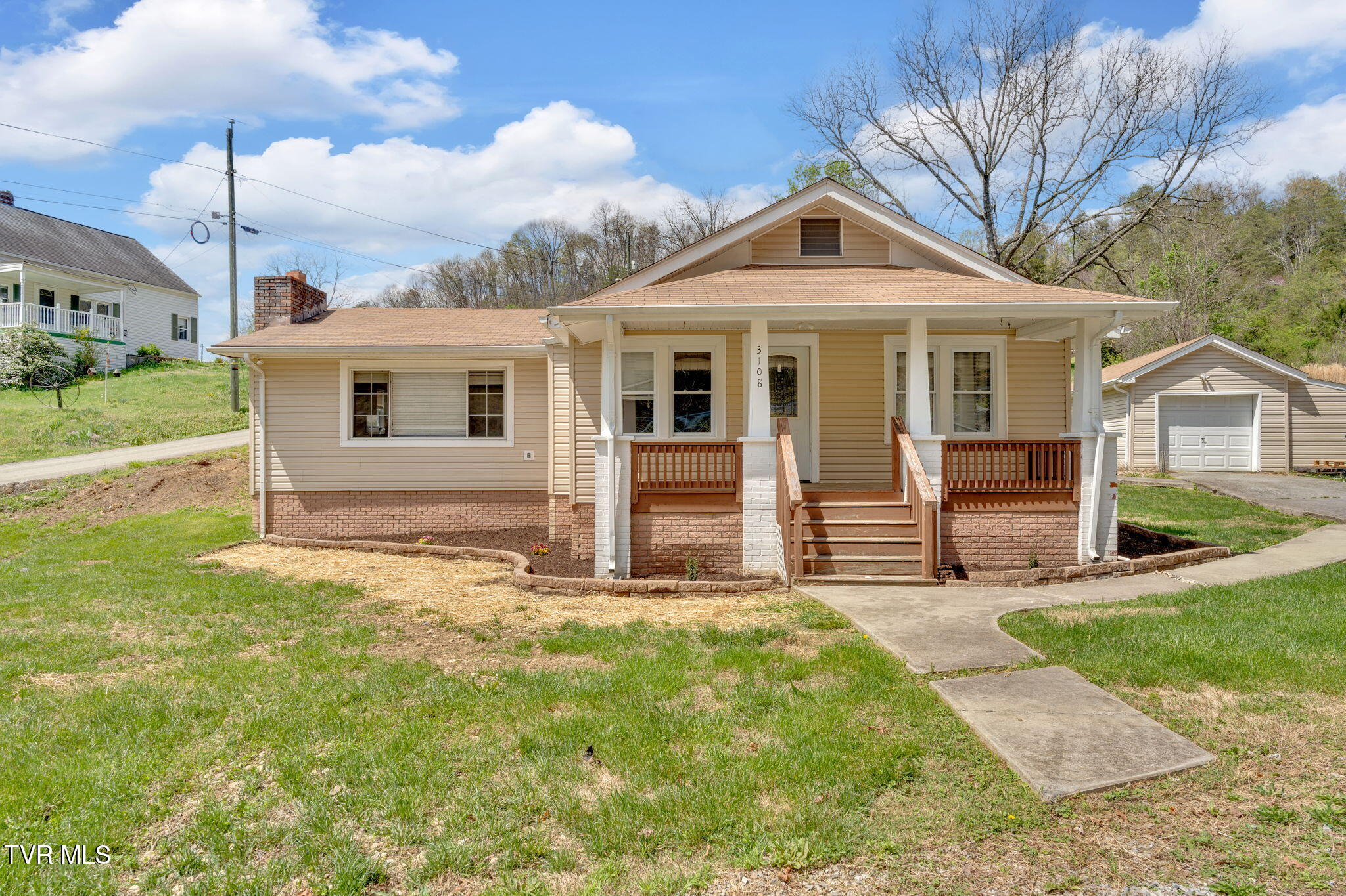 3108 Long Hollow Road Kingsport, TN 37660 - Photo 1 of 32 1-web-or-mls-JH 20250408-004