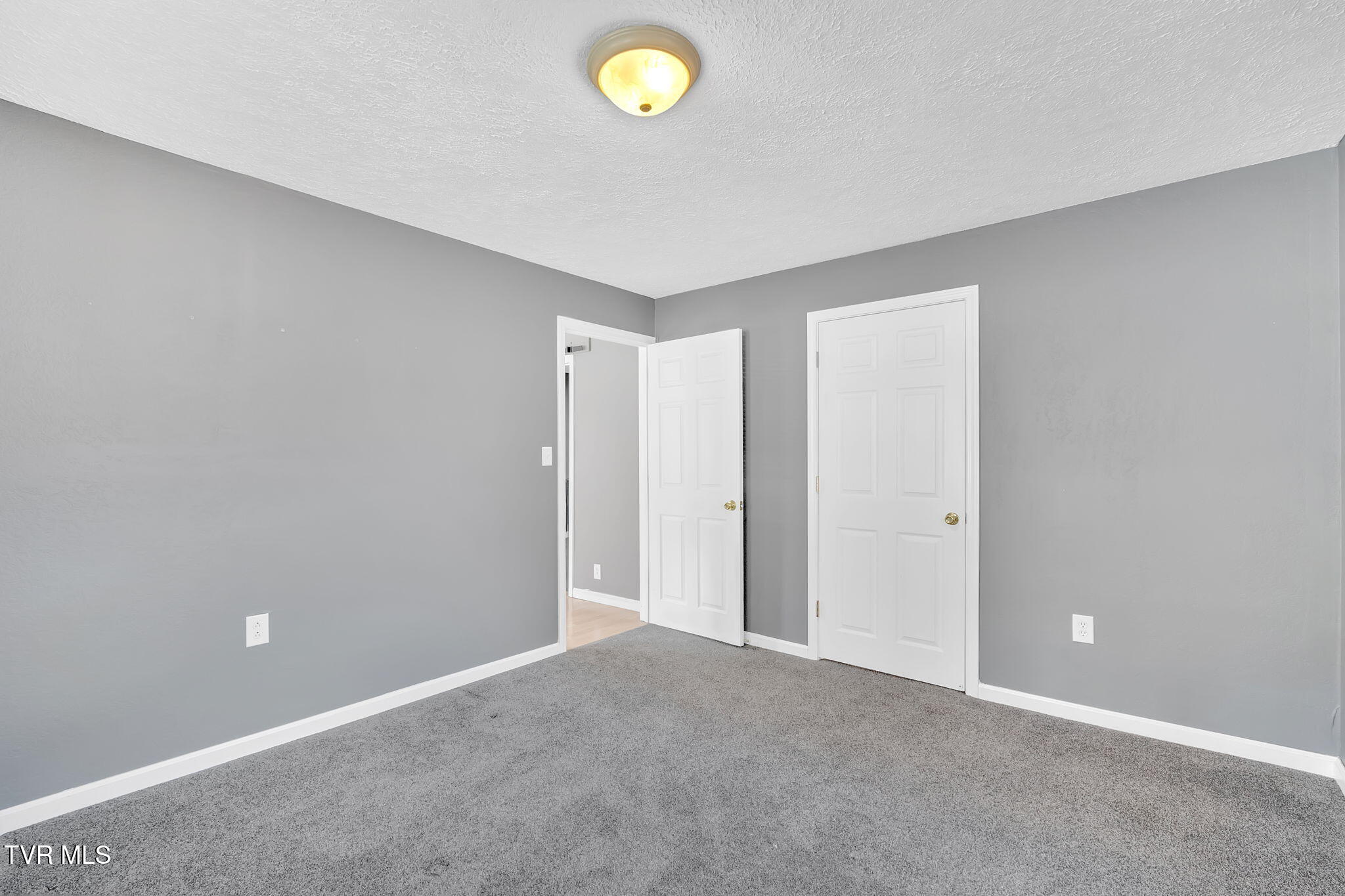 3108 Long Hollow Road Kingsport, TN 37660 - Photo 15 of 32 15-web-or-mls-JH 20250408-046