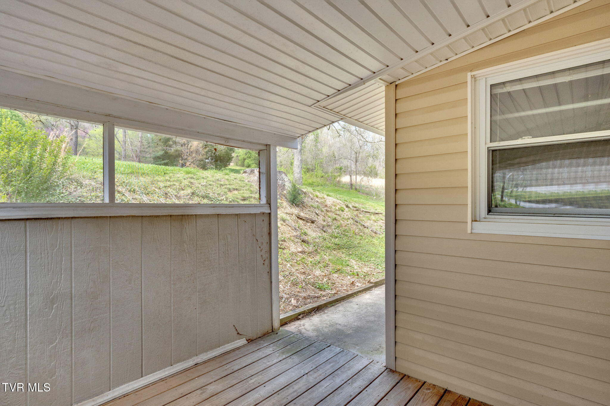 3108 Long Hollow Road Kingsport, TN 37660 - Photo 31 of 32 31-web-or-mls-JH 20250408-103
