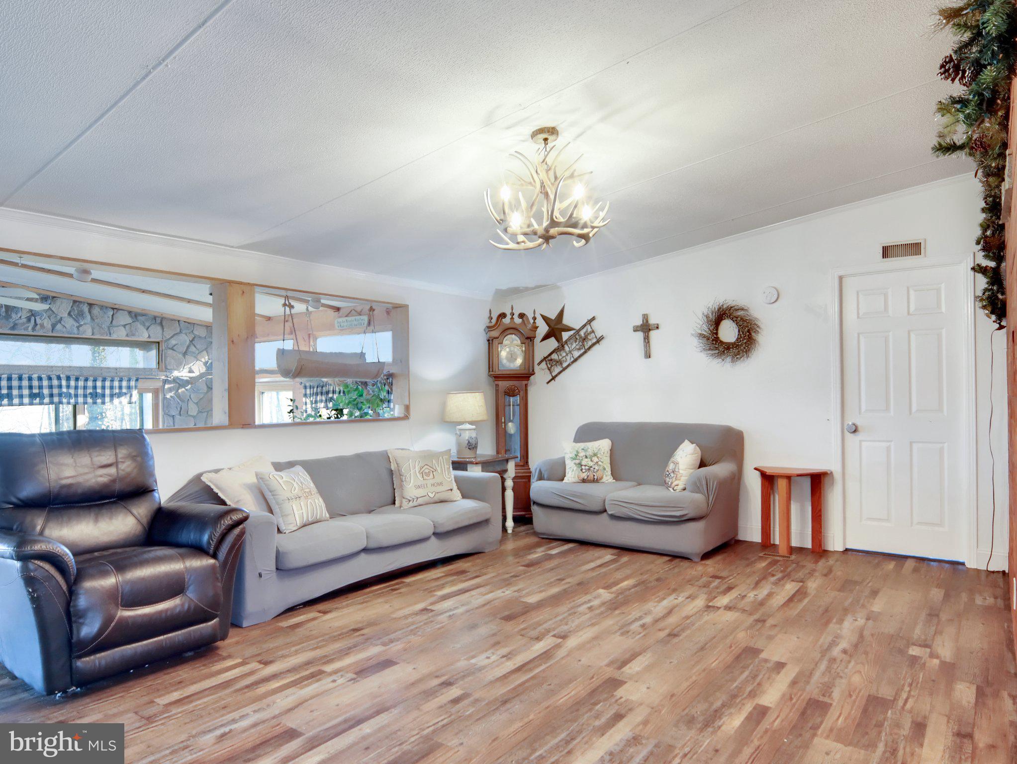 516 Roberts Road Great Cacapon, WV 25422 - Photo 11 of 31 Gallery Image 11