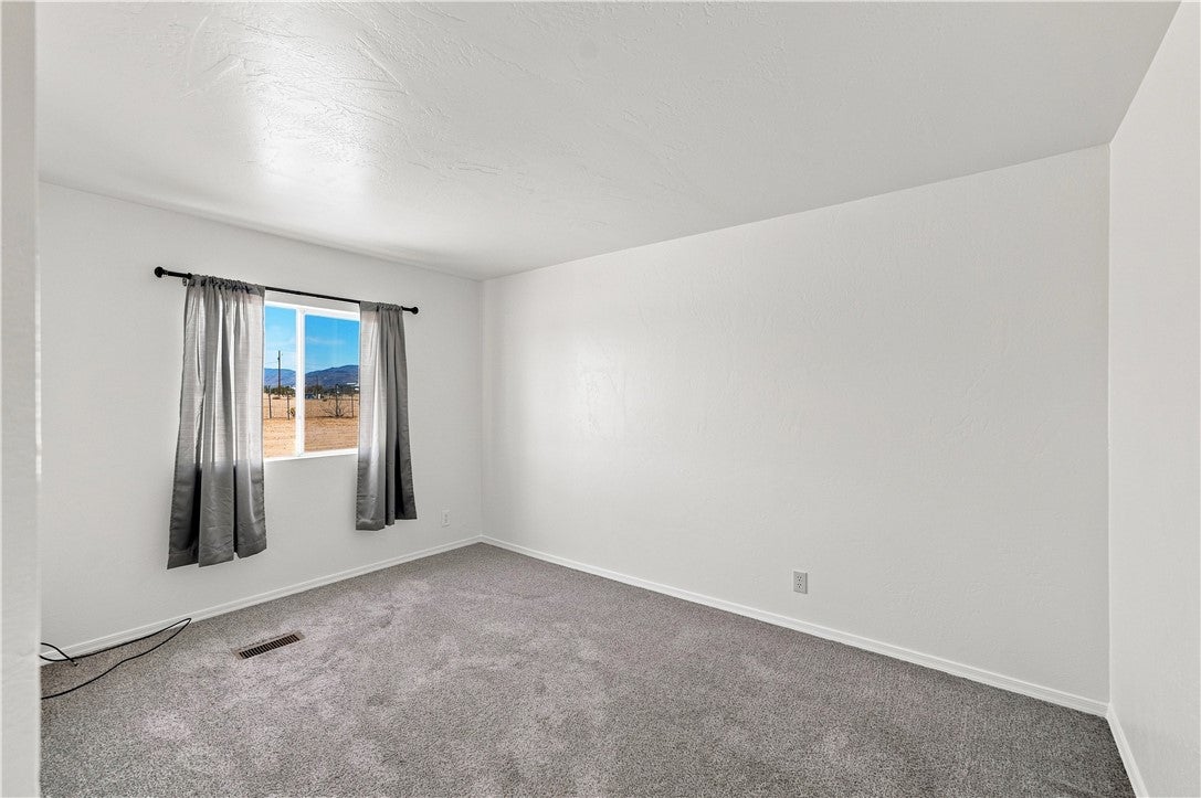 3873 Aztec Road Golden Valley, AZ 86413 - Photo 28 of 34 Gallery Image 28