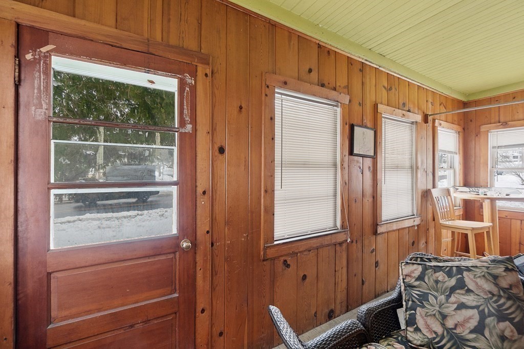 364 Water Street Clinton, MA 01510 - Photo 3 of 36 Gallery Image 3