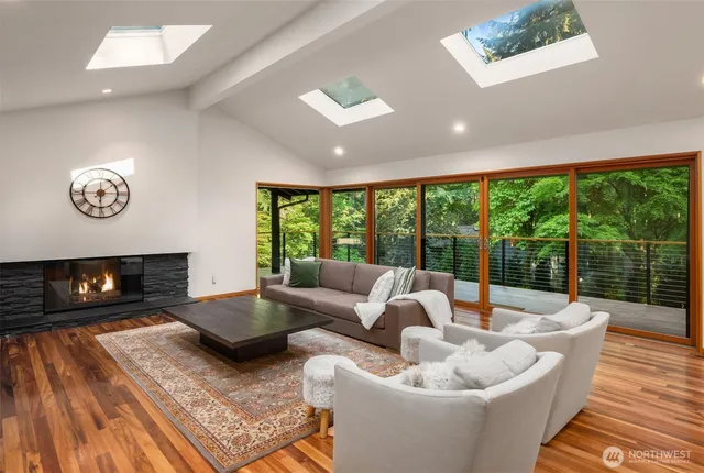 $4,600,000 | 12741 Northeast 39th Street, Bellevue, WA 98005