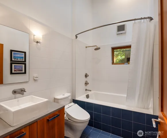 $4,600,000 | 12741 Northeast 39th Street, Bellevue, WA 98005