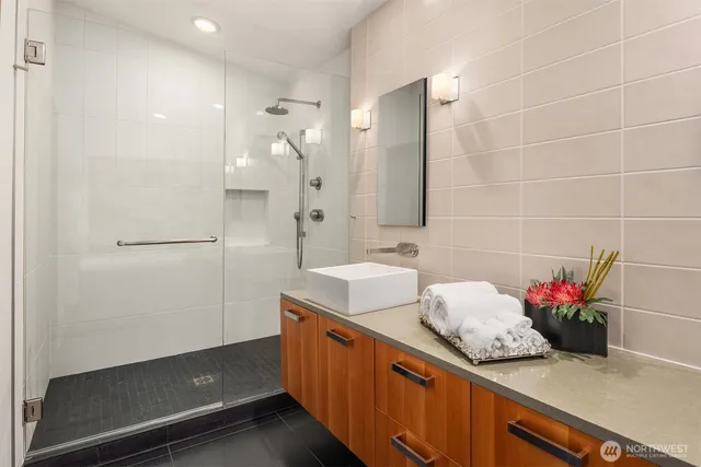 $4,600,000 | 12741 Northeast 39th Street, Bellevue, WA 98005