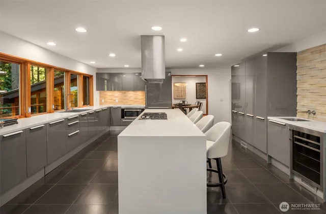 $4,600,000 | 12741 Northeast 39th Street, Bellevue, WA 98005