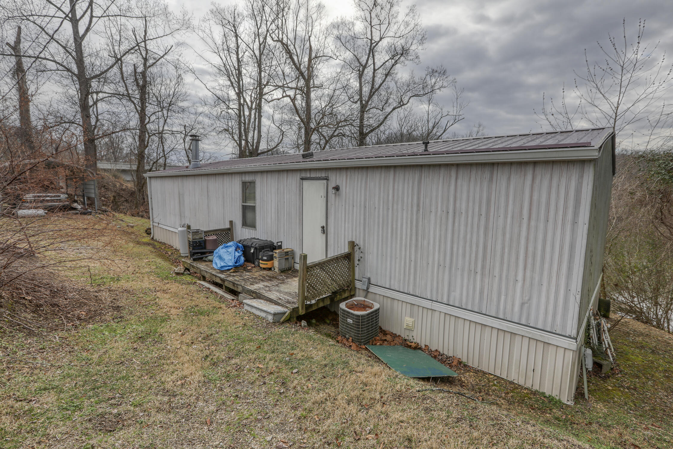105 River Bridge Road Kingsport, TN 37663 - Photo 1 of 45 Givens. 105 River Bridge. Kpt MLSa (1 o
