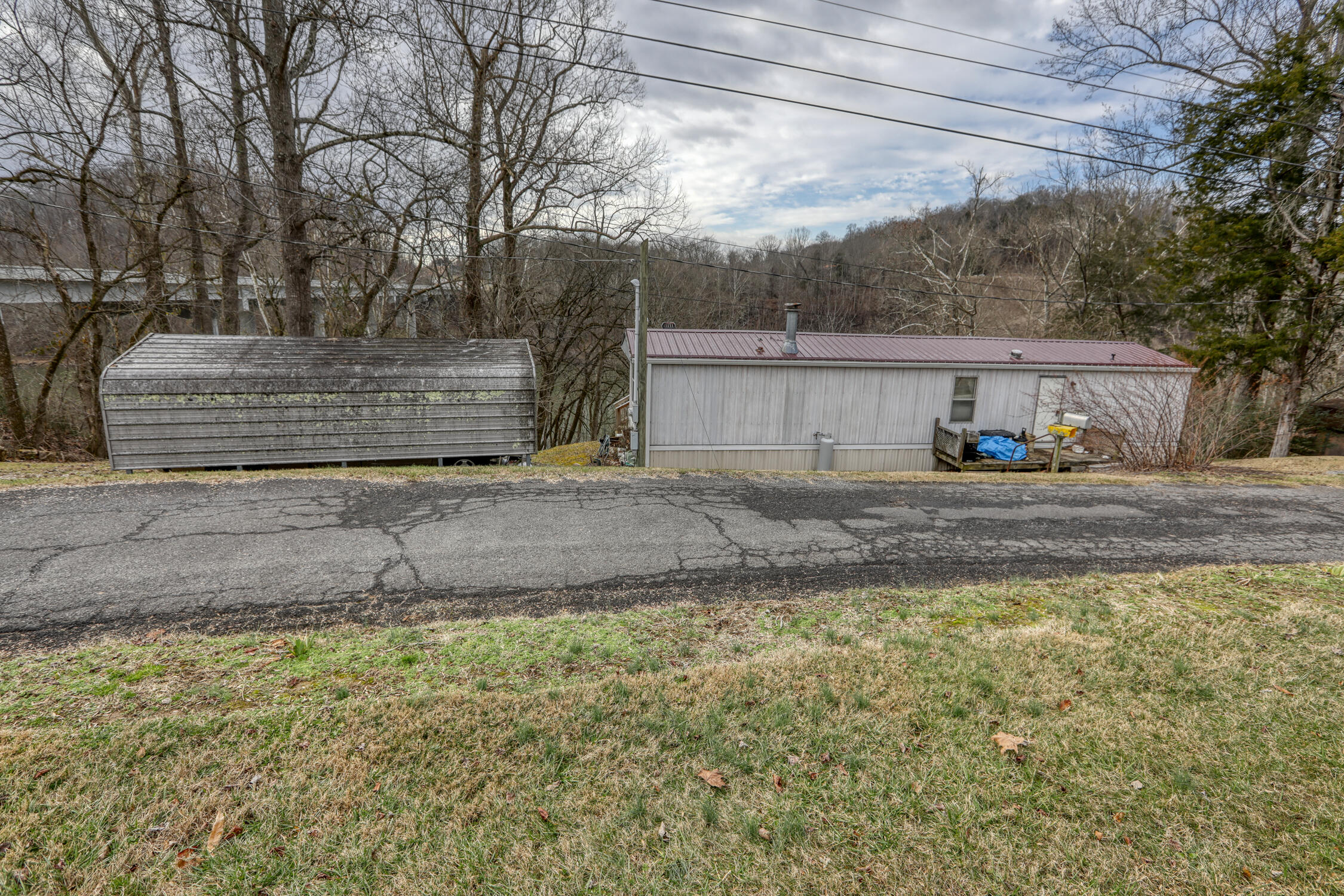 105 River Bridge Road Kingsport, TN 37663 - Photo 8 of 45 Givens. 105 River Bridge. Kpt MLSa (2 o