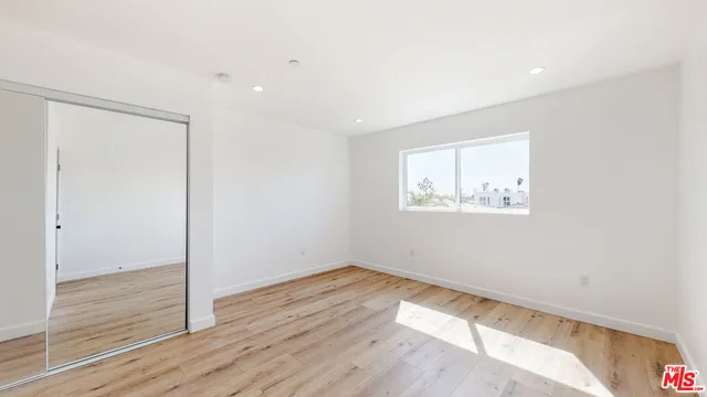 $4,028 | 2304 Hauser Boulevard, Unit 1/2, Los Angeles, CA 90016