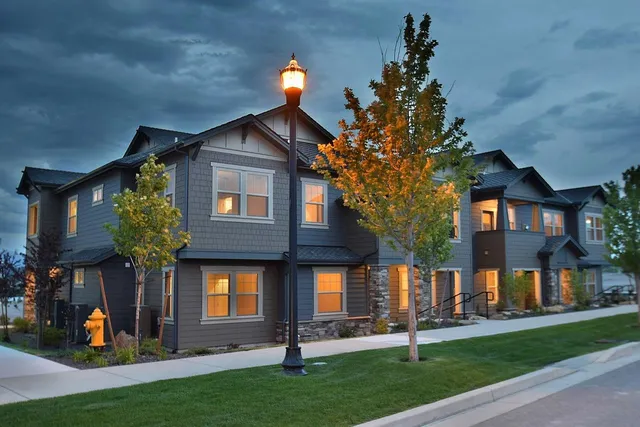 $374,900 | 24499 East Pinnacle Court, Unit D, Liberty Lake, WA 99019