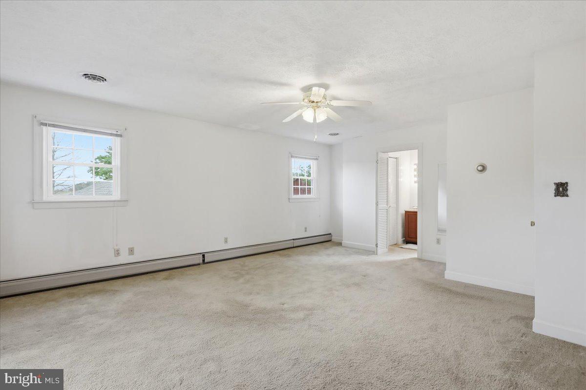 2447 Headquarters Road Edinburg, VA 22824 - Photo 27 of 58 Main Bedroom w/ full bath