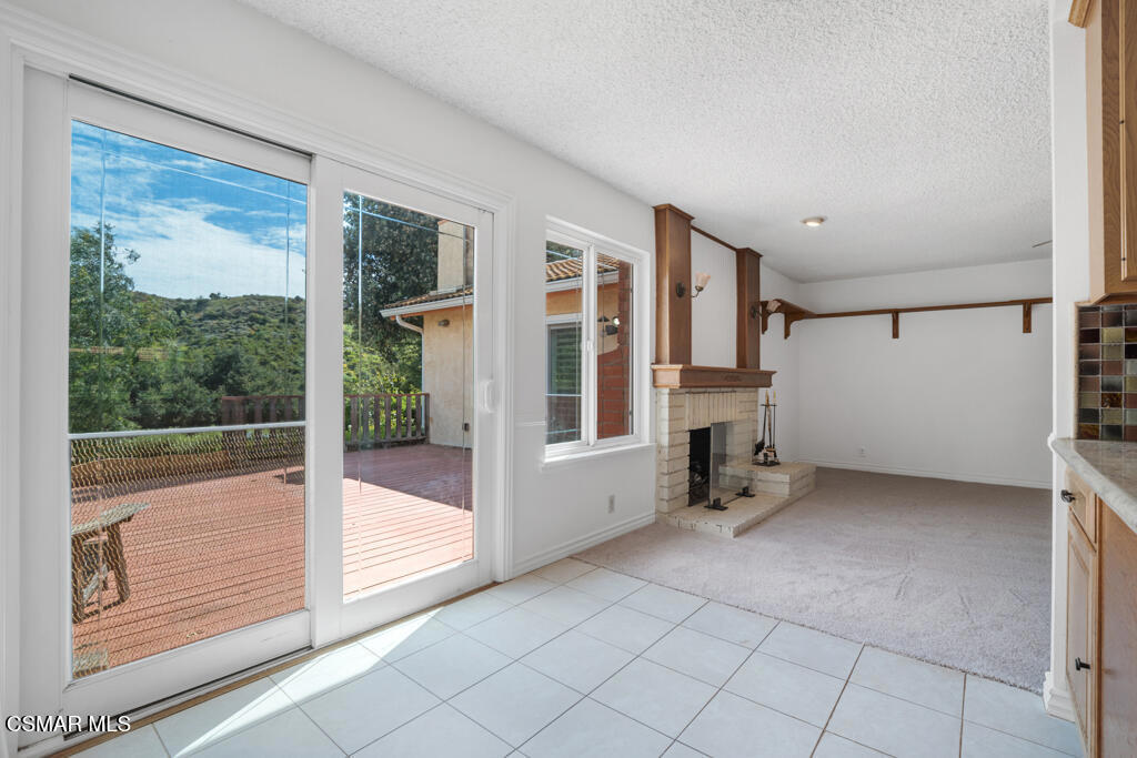 1278 Rambling Road Simi Valley, CA 93065 - Photo 13 of 76