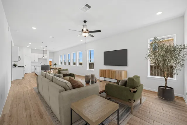 $317,925 | 16343 Rock Hollow Bend Lane, Hockley, TX 77447