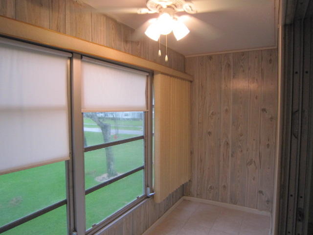 488 Mansfield M, Unit L Boca Raton, FL 33434 - Photo 9 of 11 Florida room