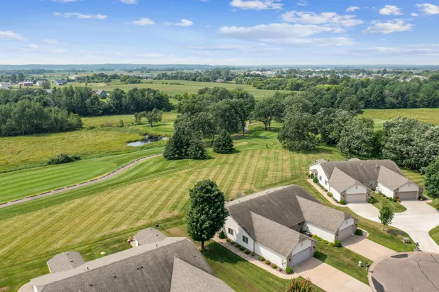 $320,000 | 728 Mulligan Drive, Unit A, Osceola, WI 54020