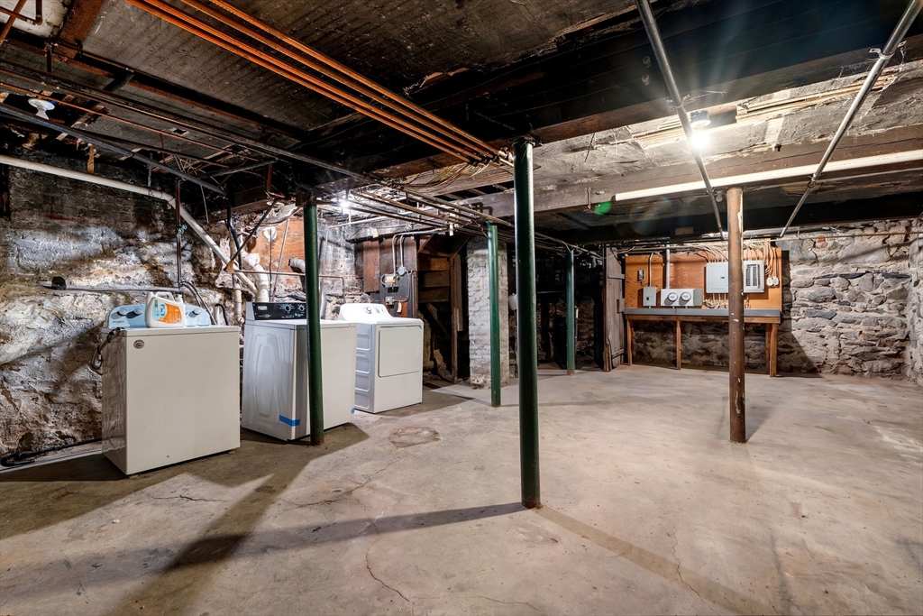 807 East 3rd Street, Unit 1 Boston, MA 02127 - Photo 9 of 11