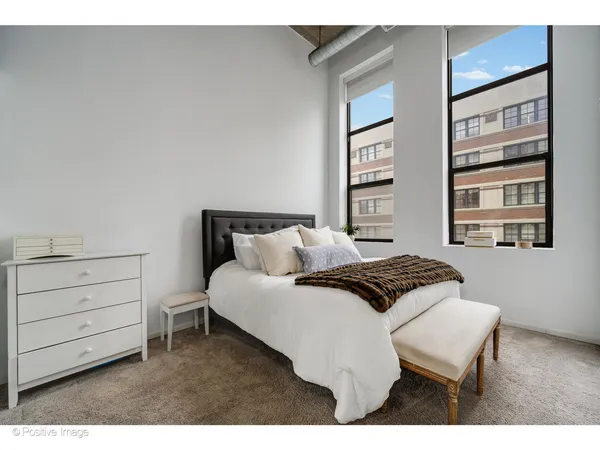 $385,000 | 758 North Larrabee Street, Unit 514, Chicago, IL 60654