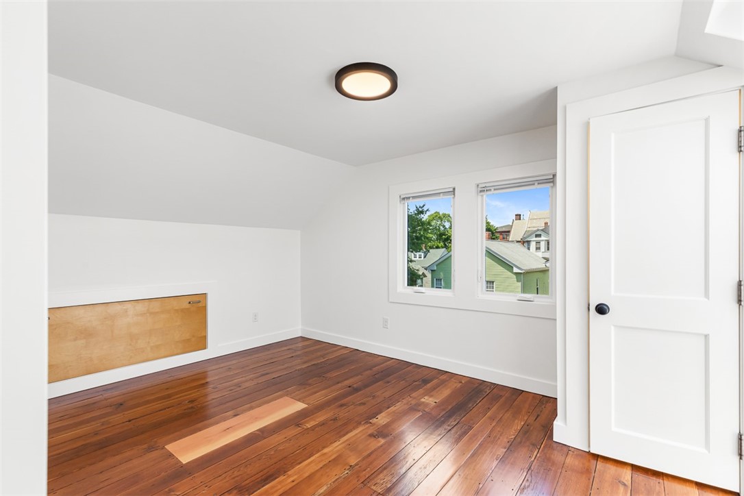 128 Sheldon Street Providence, RI 02906 - Photo 22 of 40 Bedroom 4