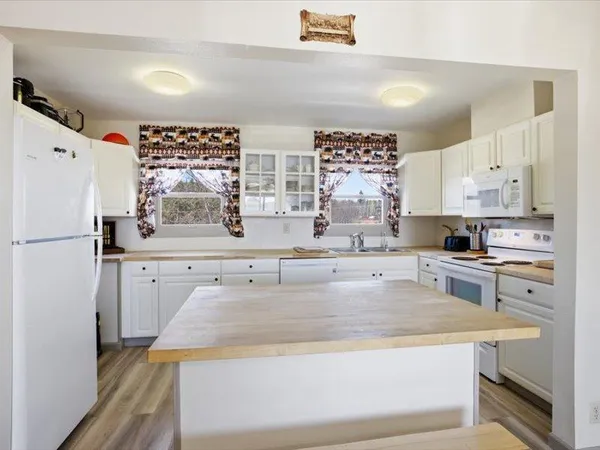 $449,000 | 12 Linney Street, Babbitt, MN 55706