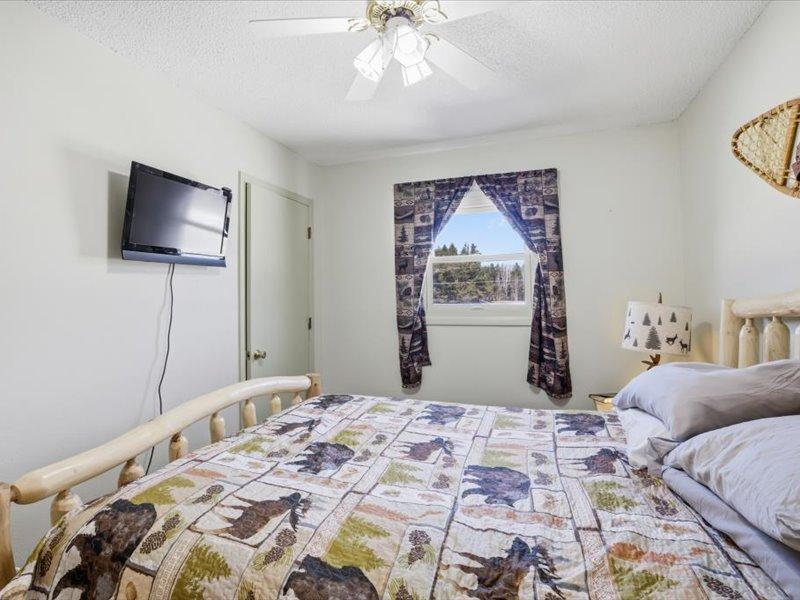 12 Linney Street Babbitt, MN 55706 - Photo 53 of 62