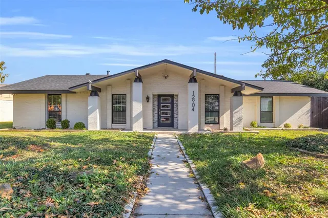 $2,950 | 12904 Rosser Road, Farmers Branch, TX 75244