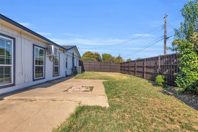 $2,950 | 12904 Rosser Road, Farmers Branch, TX 75244