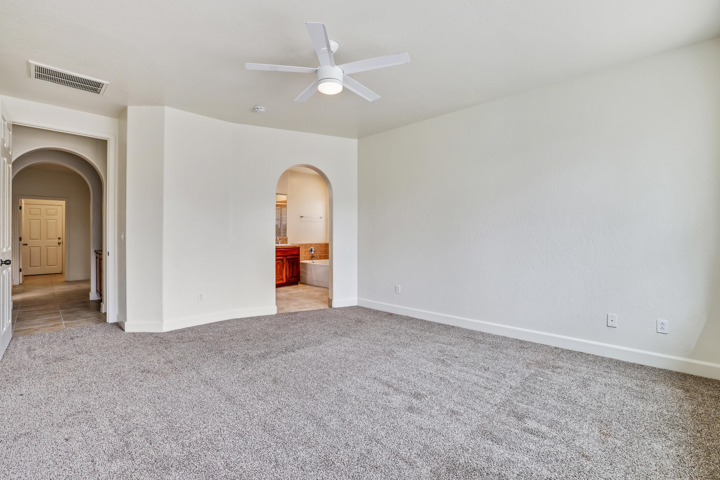 346 Martin Street Tulare, CA 93274 - Photo 21 of 33 d50a6636-d50a6638