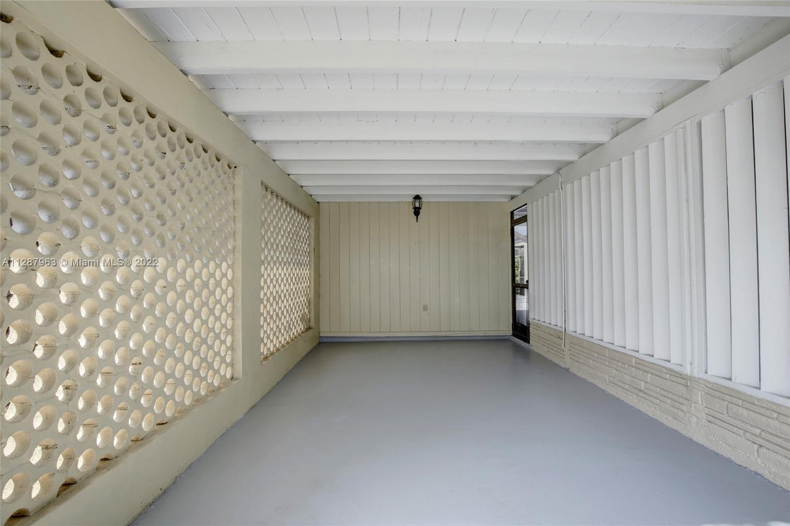 8751 Ridgeland Drive Cutler Bay, FL 33157 - Photo 2 of 26 a view of a garage