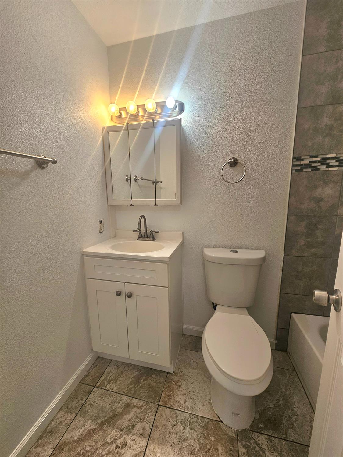 5918 Walerga Road, Unit 2 Sacramento, CA 95842 - Photo 11 of 19
