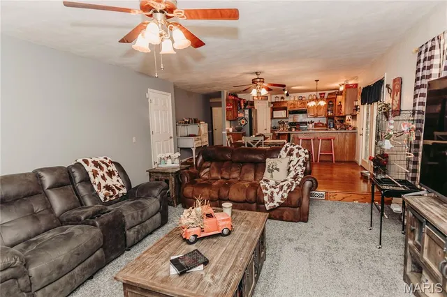 $270,000 | 14011 Cobra Drive, Dixon, MO 65459