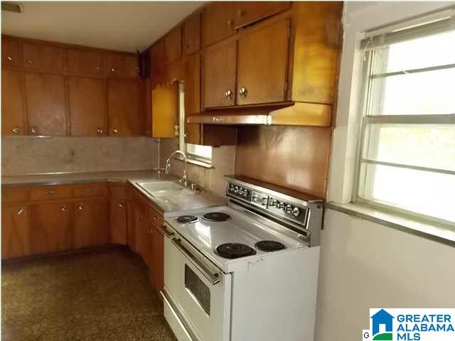 101 Creel Street Midfield, AL 35228 - Photo 6 of 11