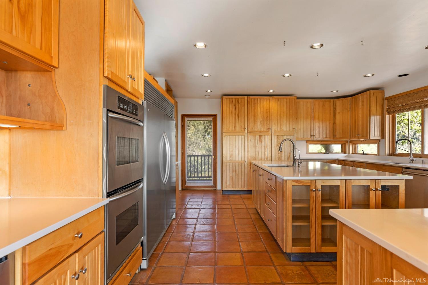 30301 Jack Springs Road Tehachapi, CA 93561 - Photo 14 of 62 Gallery Image 14
