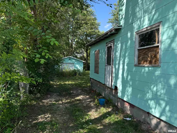 $16,900 | 721 Mulberry Street, Galesburg, IL 61401