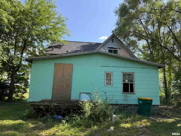 $16,900 | 721 Mulberry Street, Galesburg, IL 61401