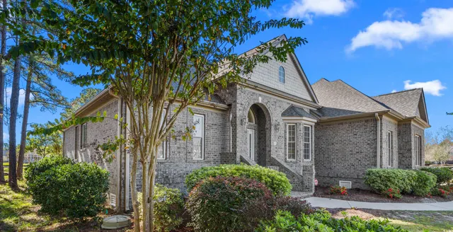 $794,000 | 433 North Crow Creek Drive, Calabash, NC 28467