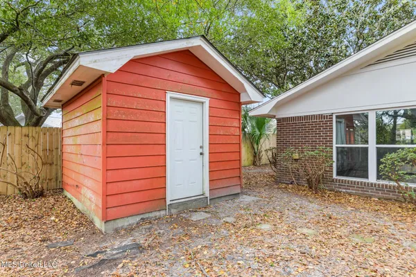 $295,000 | 6104 Gruich Circle, Ocean Springs, MS 39564