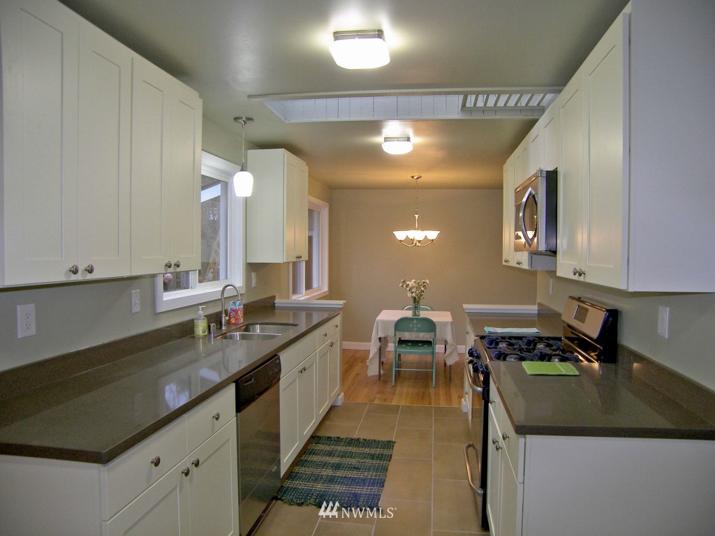 506 Fern Road Bellingham, WA 98225 - Photo 8 of 18 Gallery Image 8