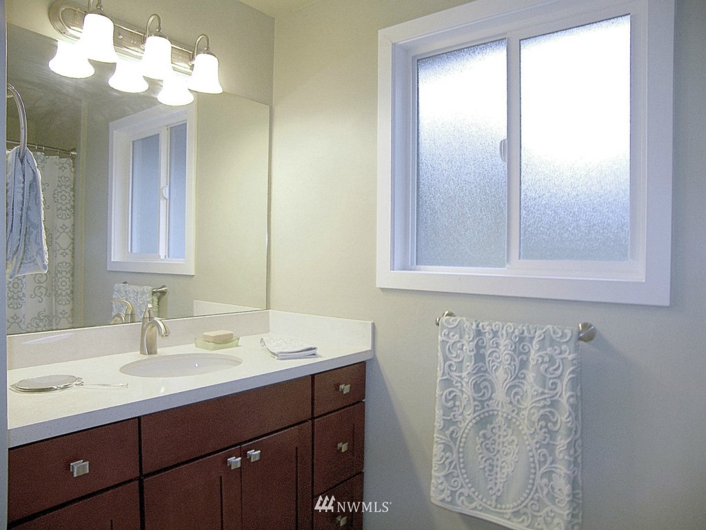 506 Fern Road Bellingham, WA 98225 - Photo 10 of 18 Gallery Image 10