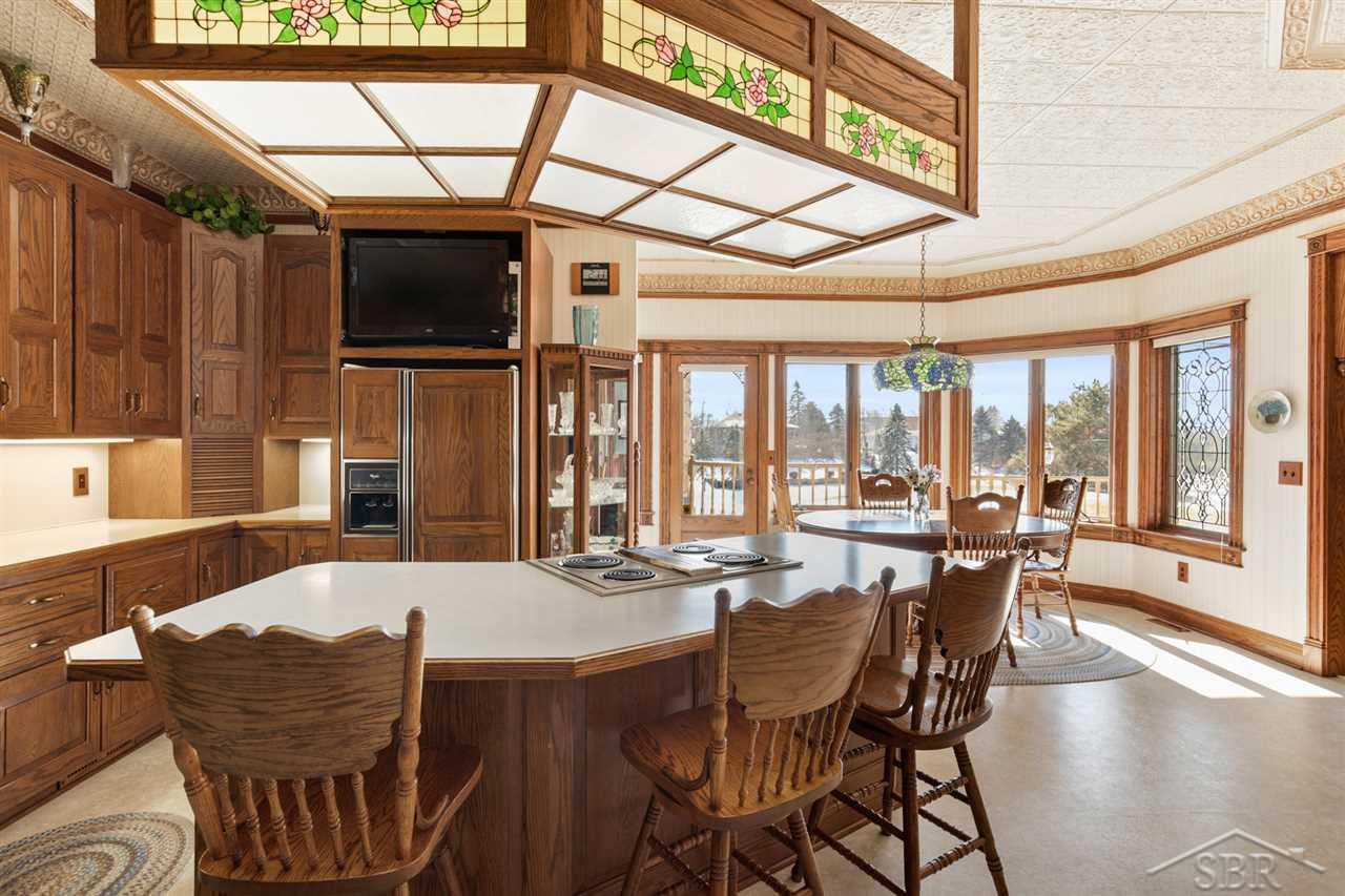 1 Mission Ridge Frankenmuth, MI 48734 - Photo 4 of 6 31372937-3.JPG