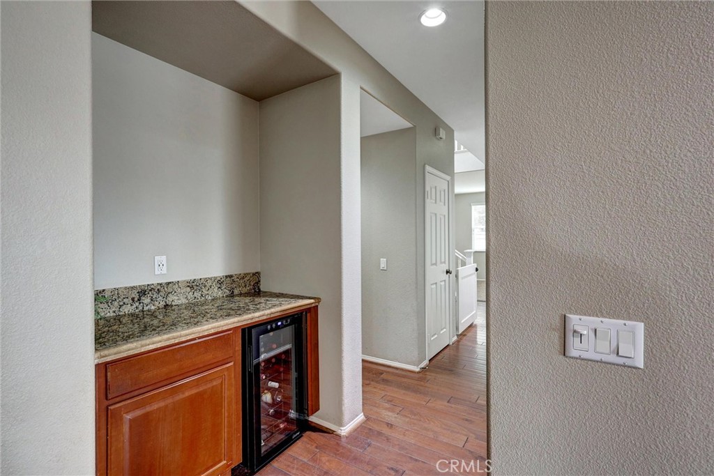 13387 Babbling Brook Way Eastvale, CA 92880 - Photo 21 of 75 Bar