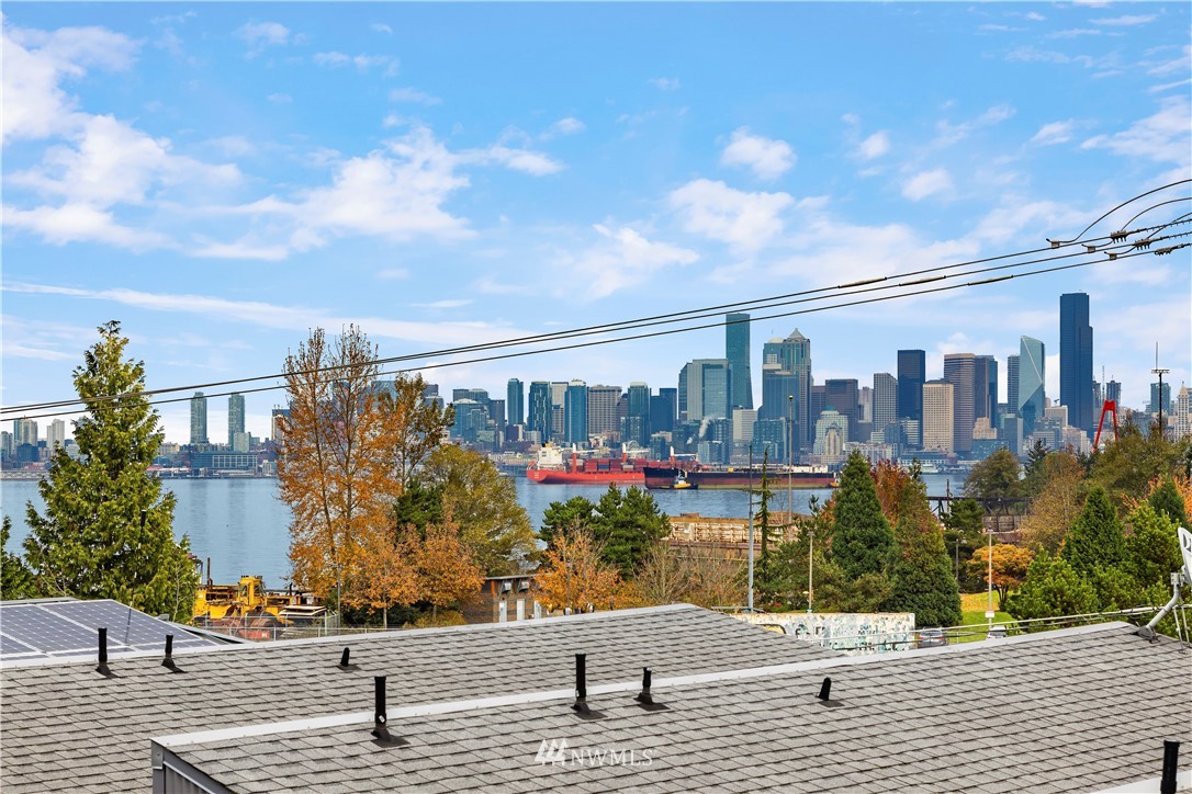 2379 Harbor Avenue Southwest Seattle, WA 98126 - Photo 18 of 28