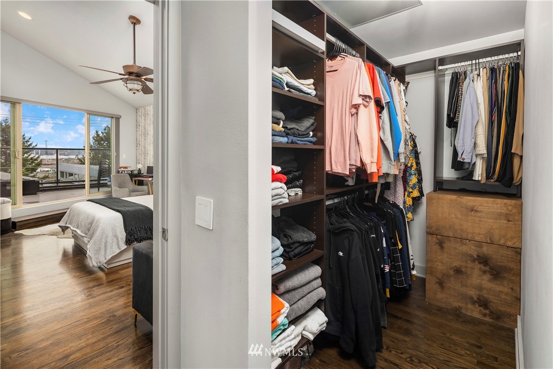 2379 Harbor Avenue Southwest Seattle, WA 98126 - Photo 23 of 28