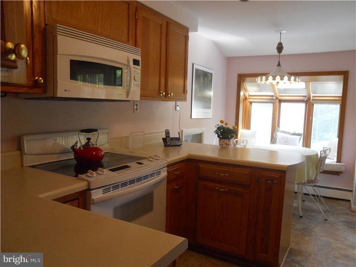 360 West Valley Road Wayne, PA 19087 - Photo 20 of 21 Kitchen