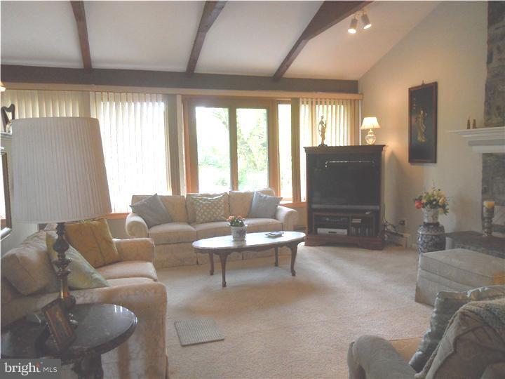 360 West Valley Road Wayne, PA 19087 - Photo 6 of 21 Living Room